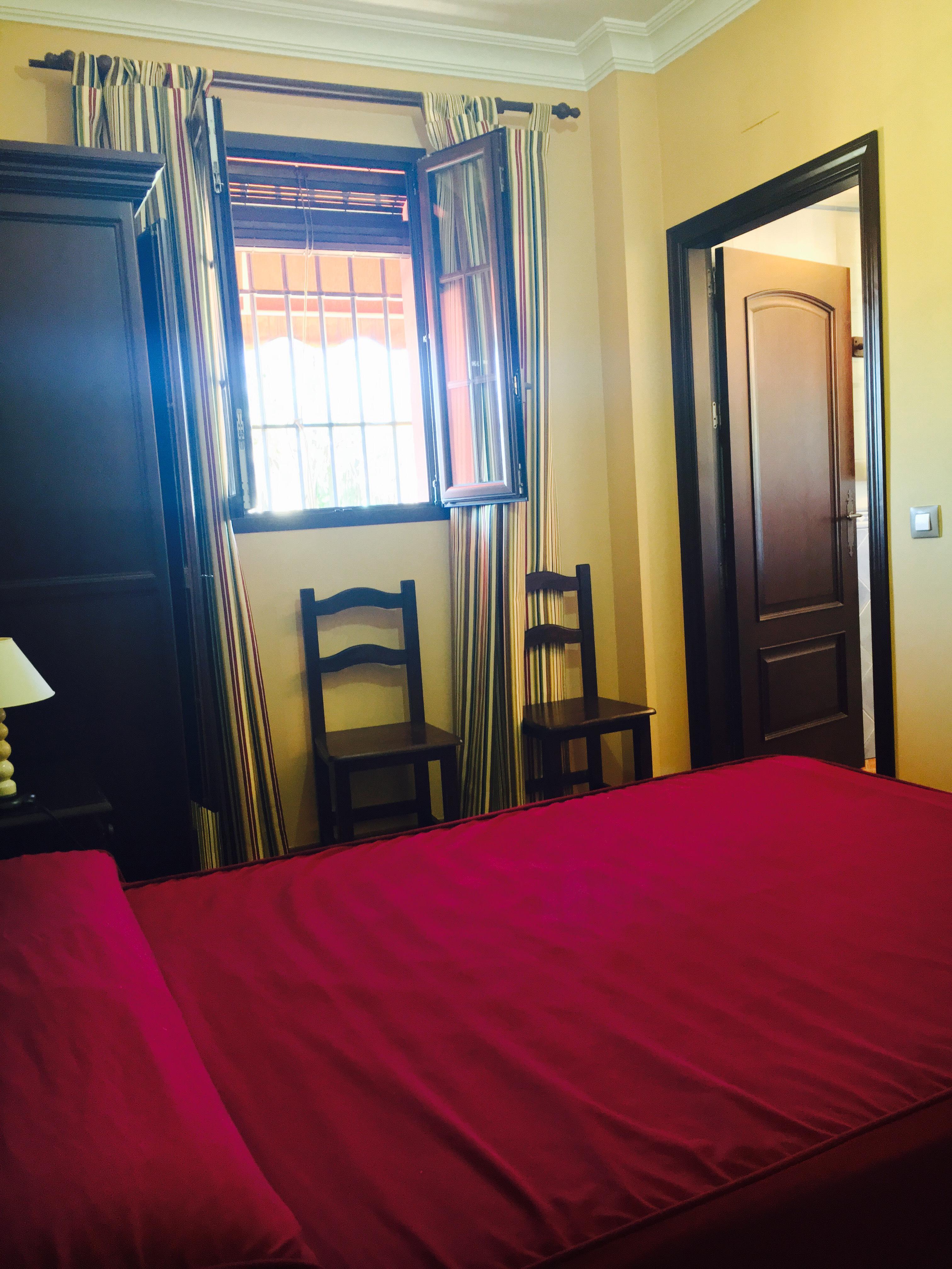 Hostal Pechi Huévar Εξωτερικό φωτογραφία