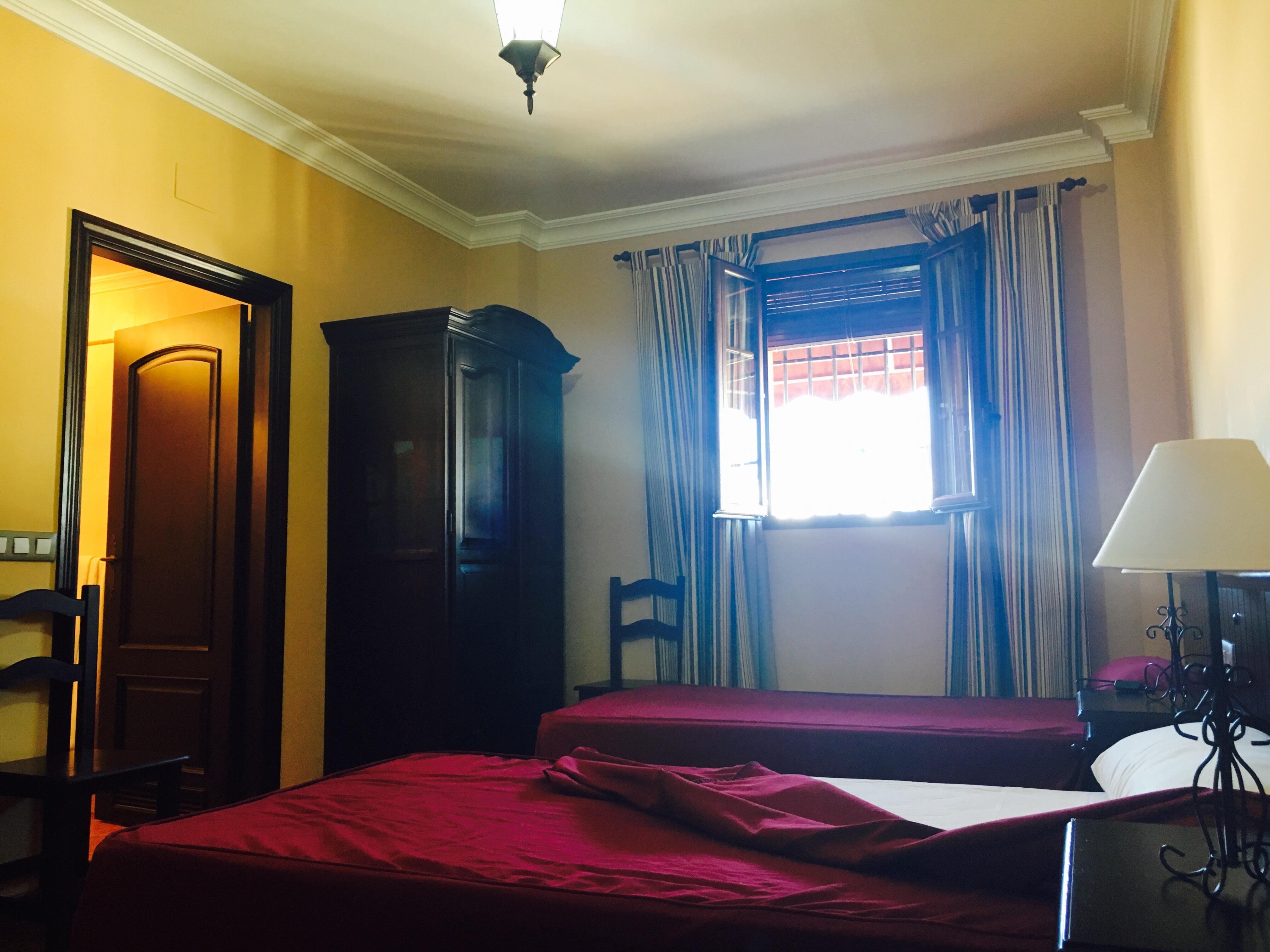 Hostal Pechi Huévar Εξωτερικό φωτογραφία