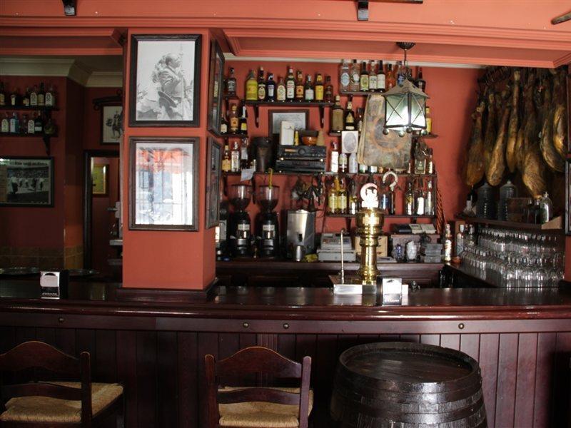 Hostal Pechi Huévar Εξωτερικό φωτογραφία