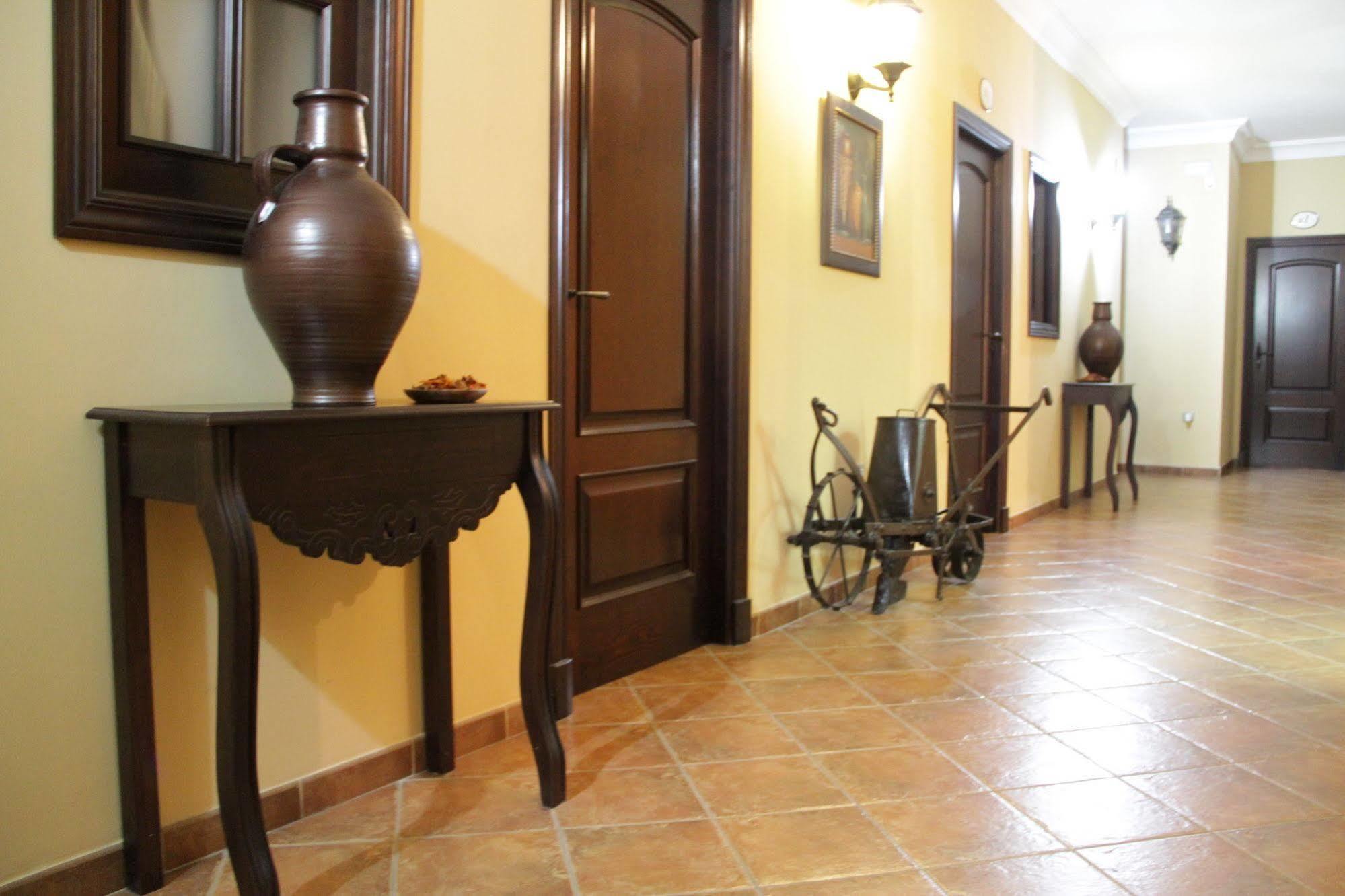 Hostal Pechi Huévar Εξωτερικό φωτογραφία